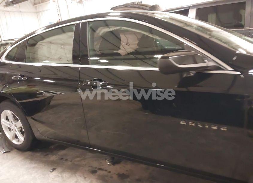 Photo 14 of 2019 Chevrolet Malibu 1FL (VIN 1G1ZC5STXKF123929)