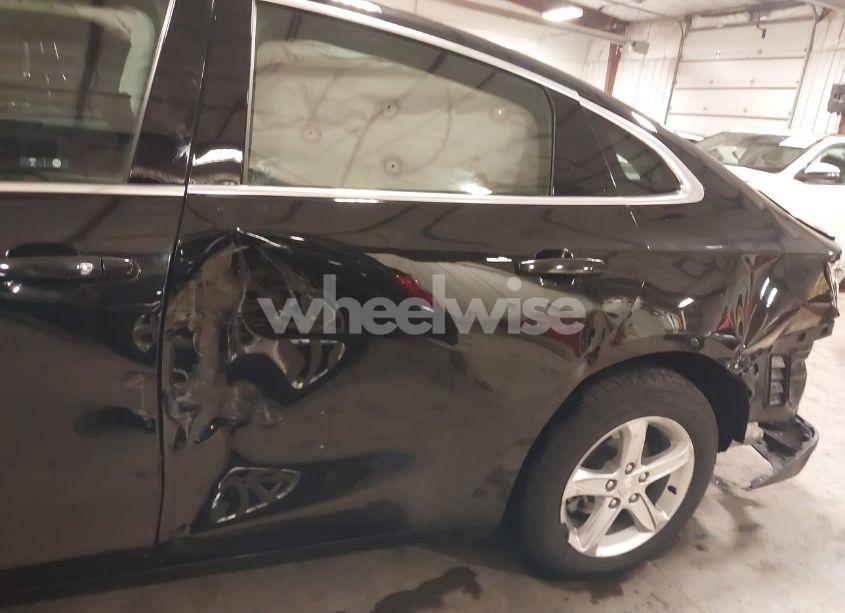 Photo 20 of 2019 Chevrolet Malibu 1FL (VIN 1G1ZC5STXKF123929)