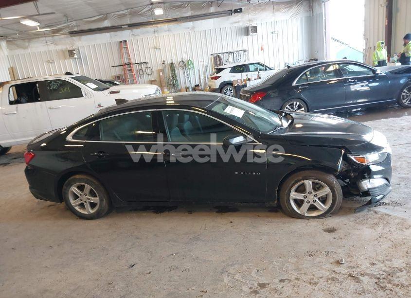 Photo 13 of 2020 Chevrolet Malibu FWD 1FL (VIN 1G1ZC5STXLF042009)