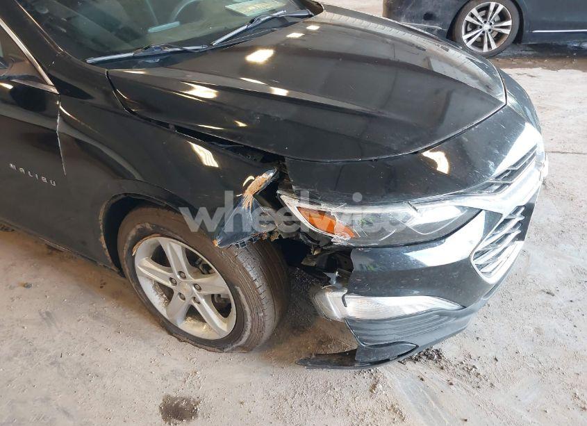 Photo 6 of 2020 Chevrolet Malibu FWD 1FL (VIN 1G1ZC5STXLF042009)