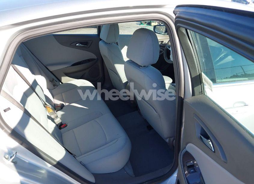 Photo 8 of 2022 Chevrolet Malibu FWD 1FL (VIN 1G1ZC5STXNF164209)