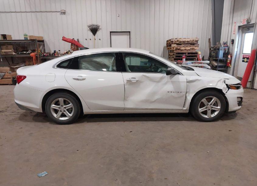 Photo 13 of 2023 Chevrolet Malibu FWD 1FL (VIN 1G1ZC5STXPF112601)