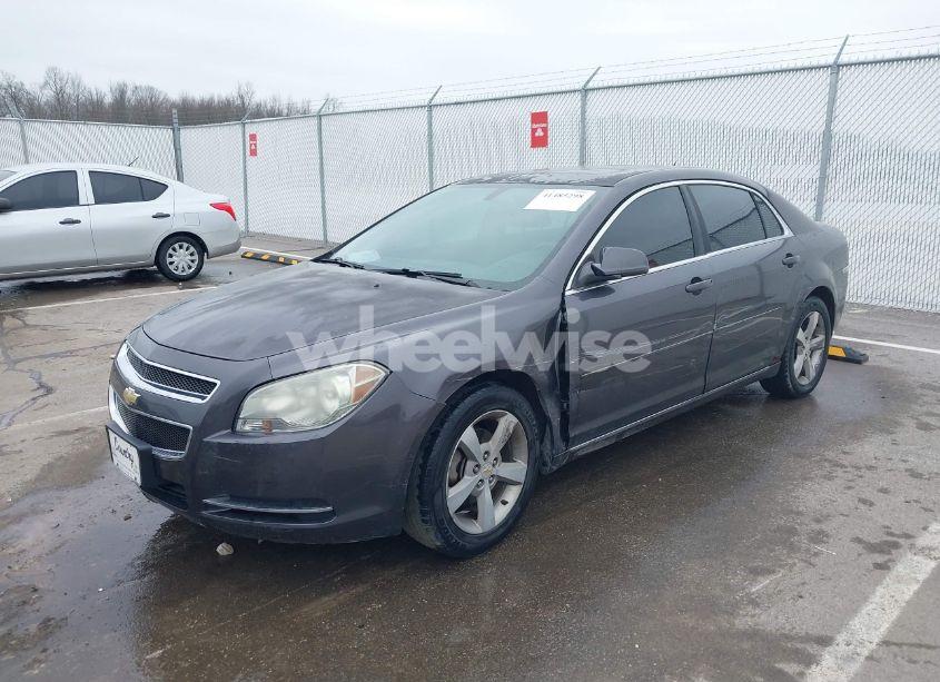 Photo 2 of 2010 Chevrolet Malibu LT (VIN 1G1ZD5E07A4138669)