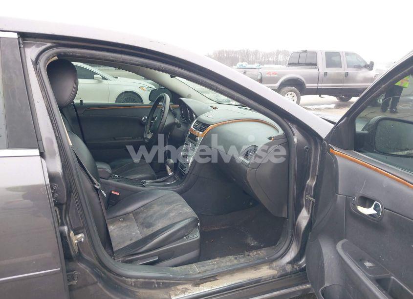 Photo 5 of 2010 Chevrolet Malibu LT (VIN 1G1ZD5E07A4138669)