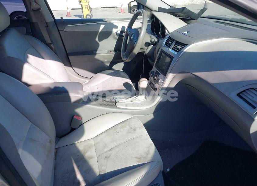 Photo 5 of 2012 Chevrolet Malibu 2LT (VIN 1G1ZD5E07CF166284)