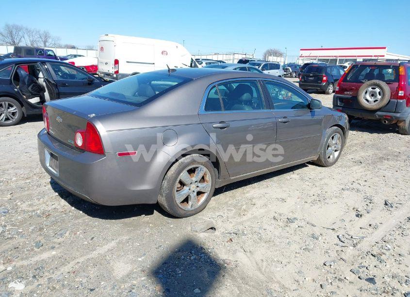 Photo 4 of 2010 Chevrolet Malibu LT (VIN 1G1ZD5E08AF322099)