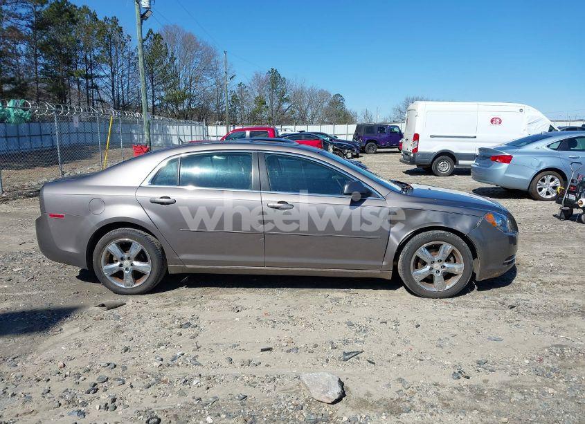 Photo 6 of 2010 Chevrolet Malibu LT (VIN 1G1ZD5E08AF322099)