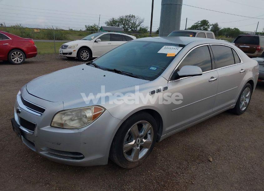 Photo 2 of 2012 Chevrolet Malibu 2LT (VIN 1G1ZD5E08CF396383)