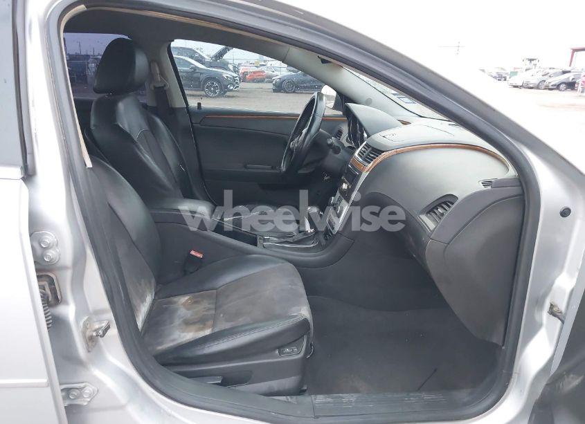 Photo 5 of 2012 Chevrolet Malibu 2LT (VIN 1G1ZD5E08CF396383)