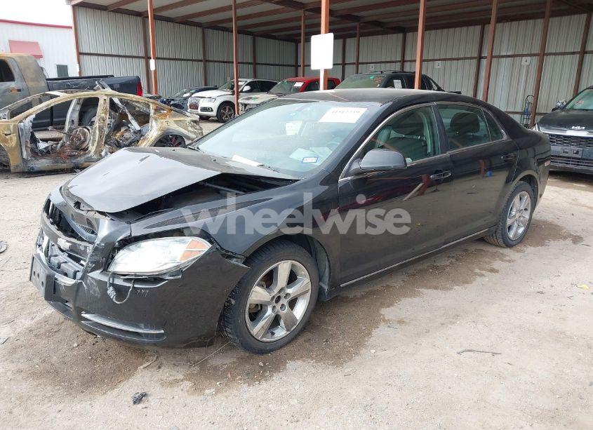 Photo 2 of 2011 Chevrolet Malibu 2LT (VIN 1G1ZD5E10BF172015)