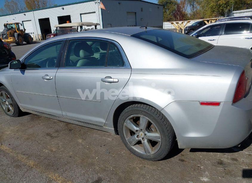 Photo 6 of 2011 Chevrolet Malibu 2LT (VIN 1G1ZD5E10BF194533)