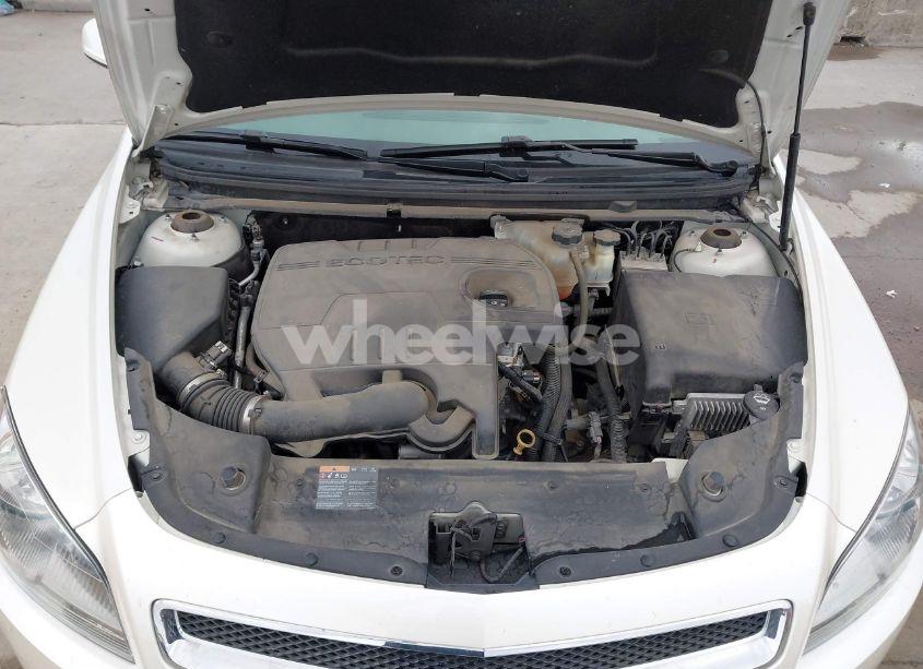 Photo 10 of 2011 Chevrolet Malibu 2LT (VIN 1G1ZD5E10BF212626)