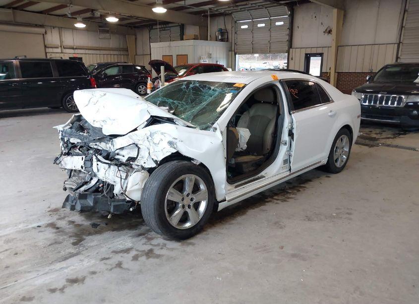 Photo 2 of 2011 Chevrolet Malibu 2LT (VIN 1G1ZD5E10BF224064)