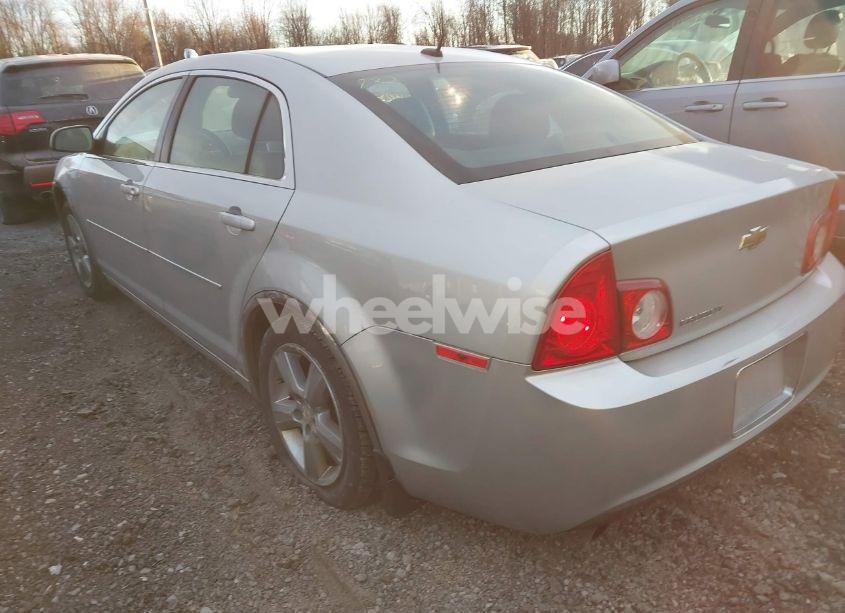 Photo 3 of 2011 Chevrolet Malibu 2LT (VIN 1G1ZD5E10BF239325)