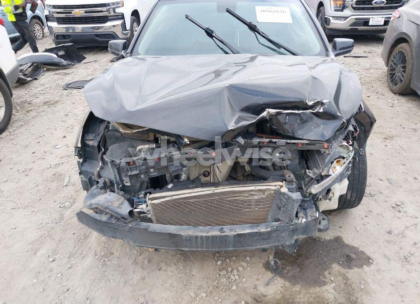 Photo 6 of 2011 Chevrolet Malibu 2LT (VIN 1G1ZD5E11BF199675)