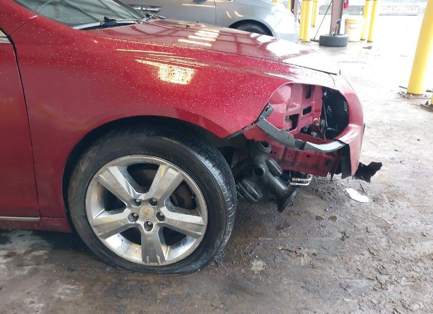 Photo 6 of 2011 Chevrolet Malibu 2LT (VIN 1G1ZD5E12BF183307)