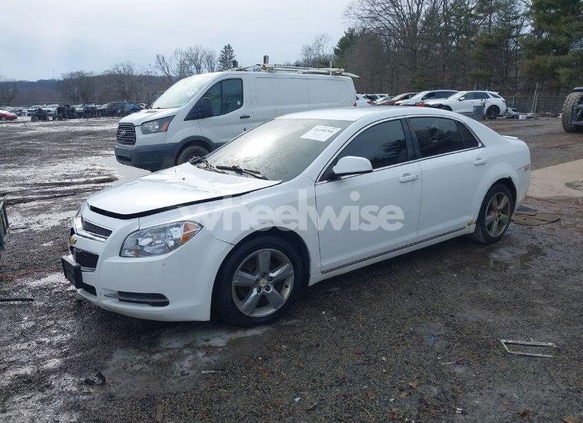 Photo 2 of 2011 Chevrolet Malibu 2LT (VIN 1G1ZD5E12BF259365)