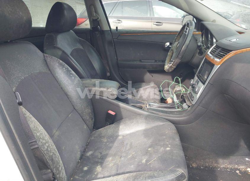 Photo 5 of 2011 Chevrolet Malibu 2LT (VIN 1G1ZD5E12BF259365)