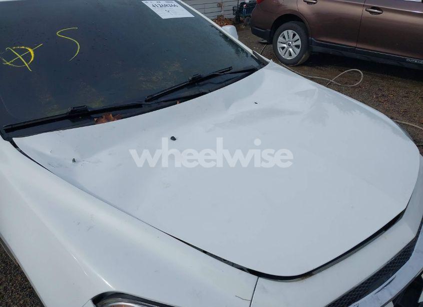 Photo 6 of 2011 Chevrolet Malibu 2LT (VIN 1G1ZD5E12BF259365)