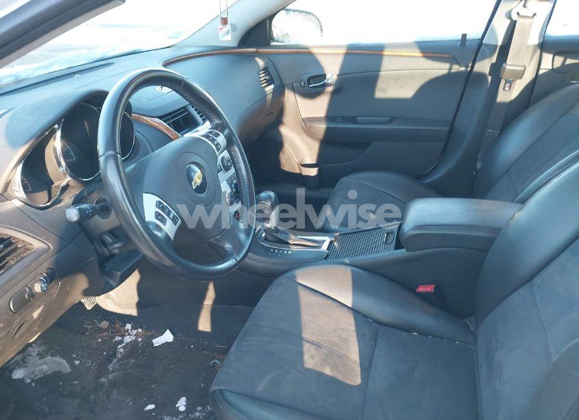 Photo 5 of 2011 Chevrolet Malibu 2LT (VIN 1G1ZD5E13BF177855)