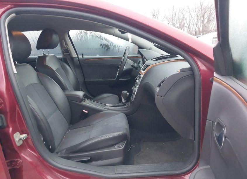 Photo 5 of 2011 Chevrolet Malibu 2LT (VIN 1G1ZD5E13BF189858)