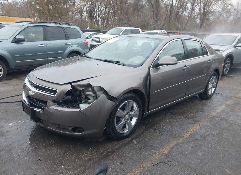 Photo 2 of 2011 Chevrolet Malibu 2LT (VIN 1G1ZD5E13BF314471)