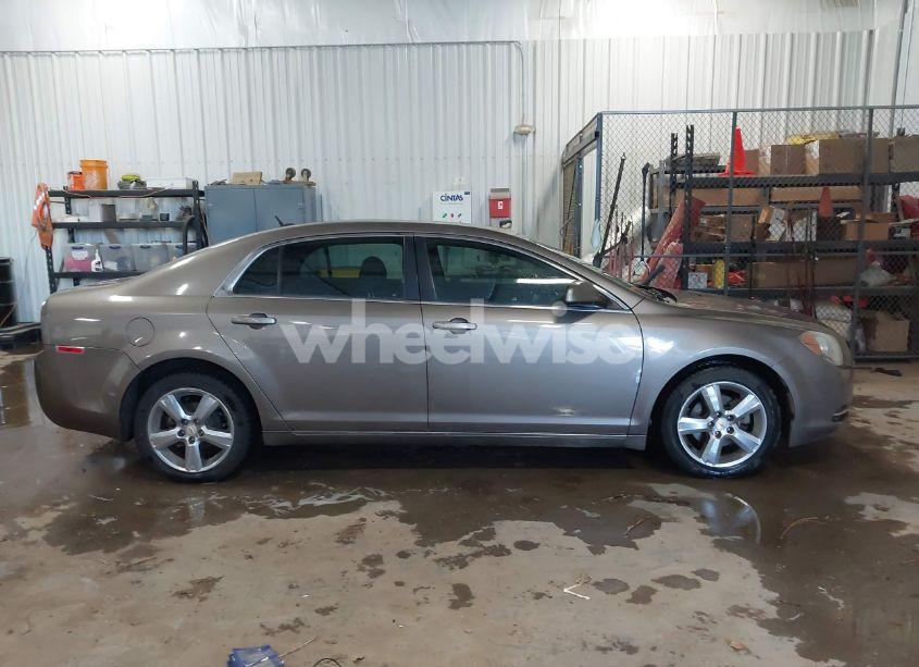 Photo 13 of 2011 Chevrolet Malibu 2LT (VIN 1G1ZD5E14BF105398)