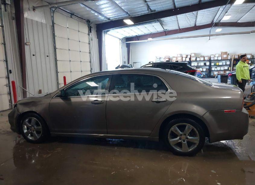 Photo 14 of 2011 Chevrolet Malibu 2LT (VIN 1G1ZD5E14BF105398)