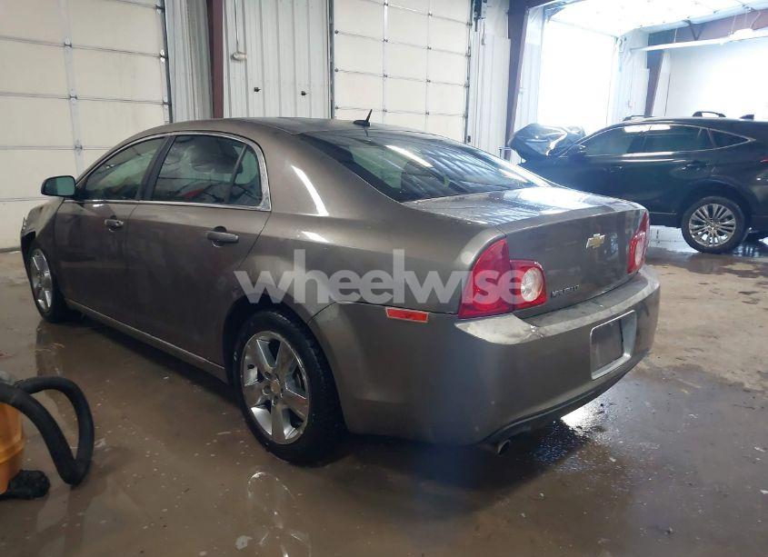 Photo 3 of 2011 Chevrolet Malibu 2LT (VIN 1G1ZD5E14BF105398)