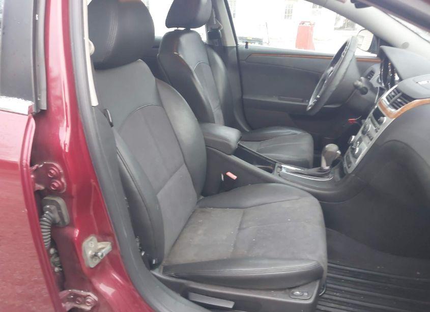 Photo 5 of 2011 Chevrolet Malibu 2LT (VIN 1G1ZD5E14BF125733)