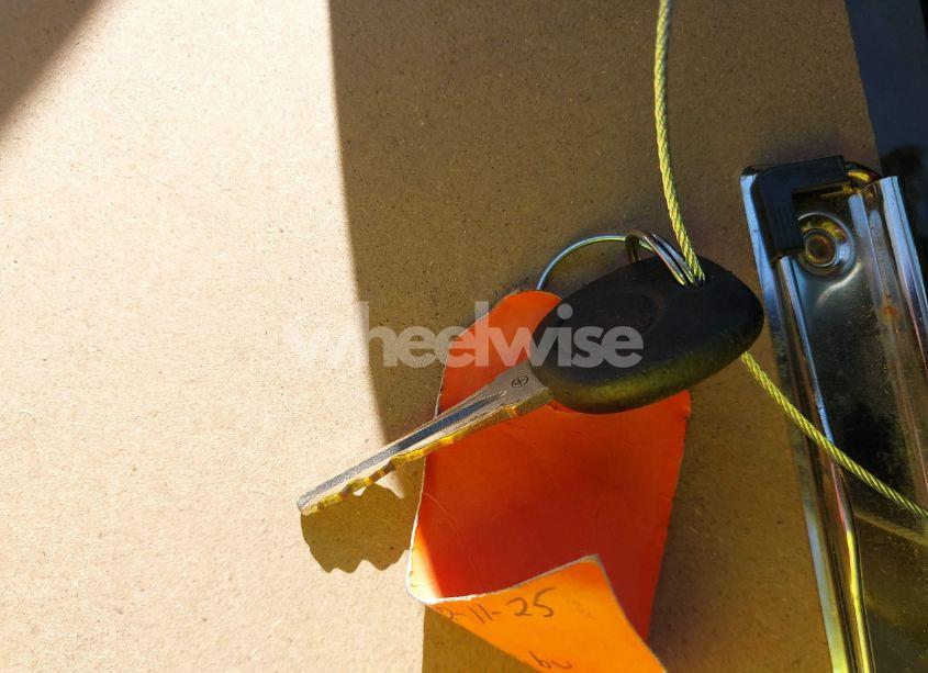 Photo 11 of 2011 Chevrolet Malibu 2LT (VIN 1G1ZD5E14BF332929)