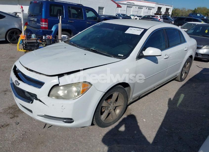 Photo 2 of 2011 Chevrolet Malibu 2LT (VIN 1G1ZD5E14BF332929)