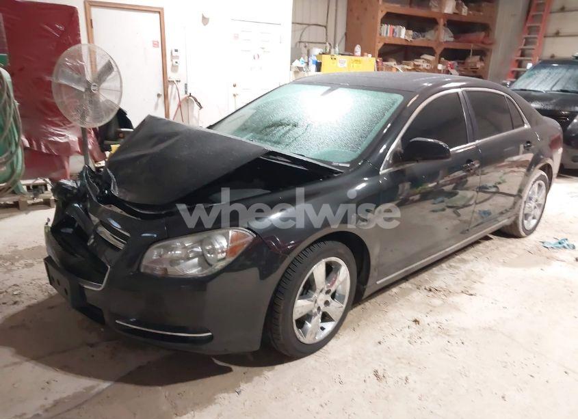 Photo 2 of 2011 Chevrolet Malibu 2LT (VIN 1G1ZD5E14BF375909)
