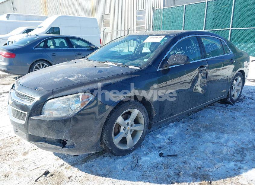 Photo 2 of 2011 Chevrolet Malibu 2LT (VIN 1G1ZD5E15BF214145)