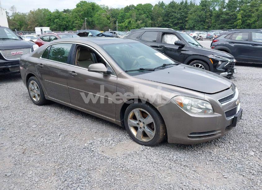 2011 Chevrolet Malibu 2LT (VIN 1G1ZD5E15BF222553) main photo