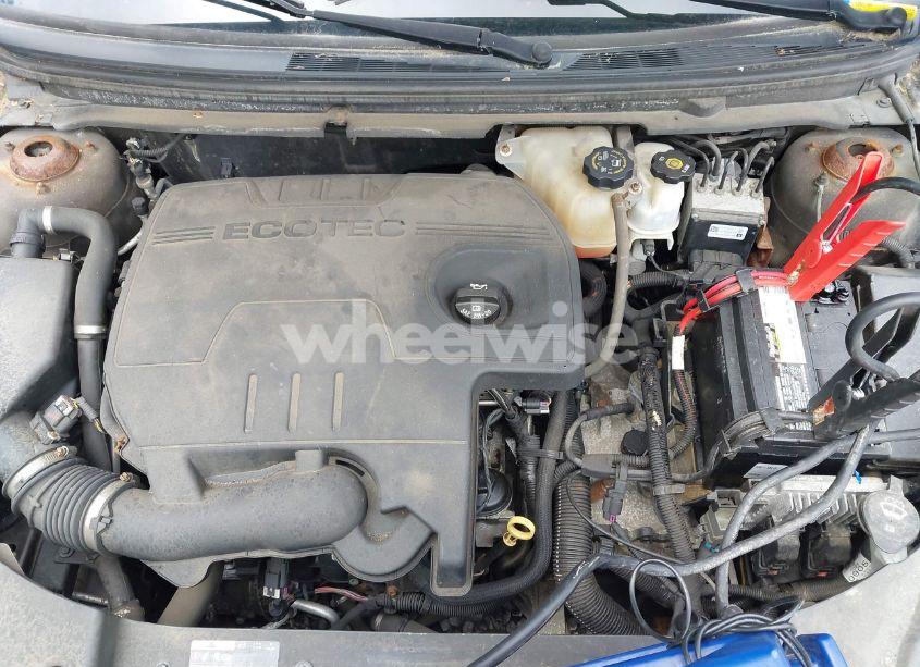 Photo 10 of 2011 Chevrolet Malibu 2LT (VIN 1G1ZD5E15BF222553)