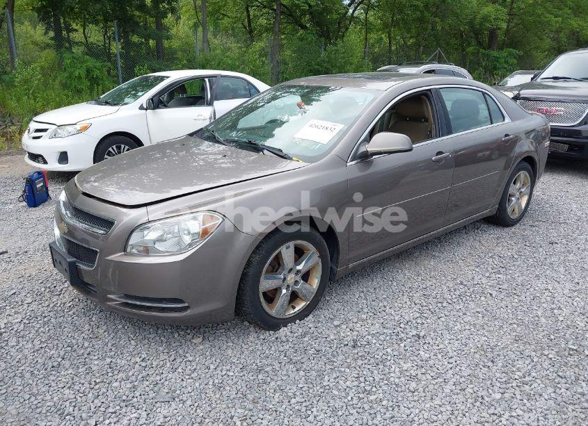Photo 2 of 2011 Chevrolet Malibu 2LT (VIN 1G1ZD5E15BF222553)