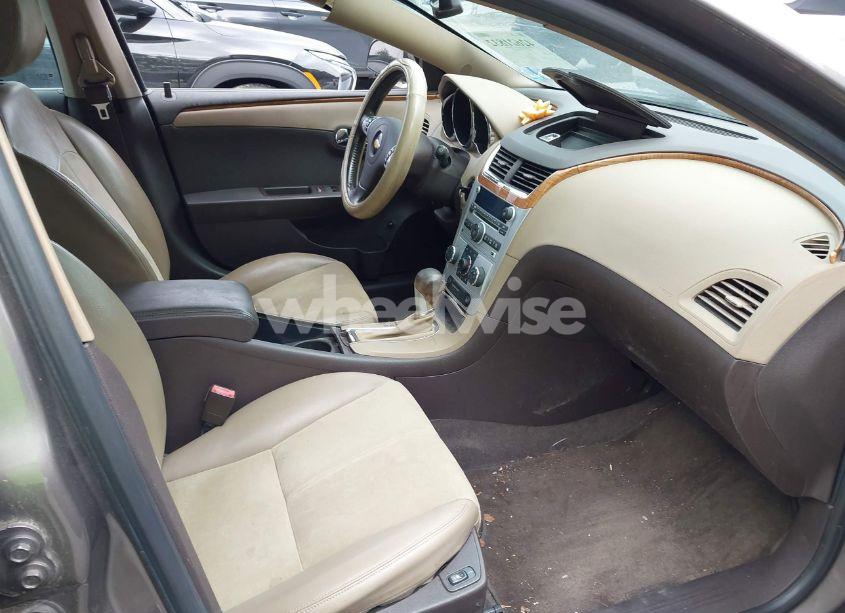 Photo 5 of 2011 Chevrolet Malibu 2LT (VIN 1G1ZD5E15BF222553)