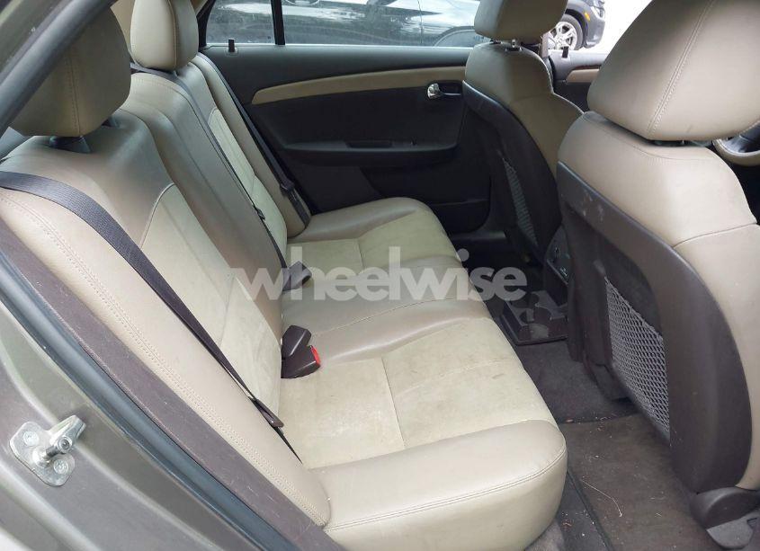 Photo 8 of 2011 Chevrolet Malibu 2LT (VIN 1G1ZD5E15BF222553)