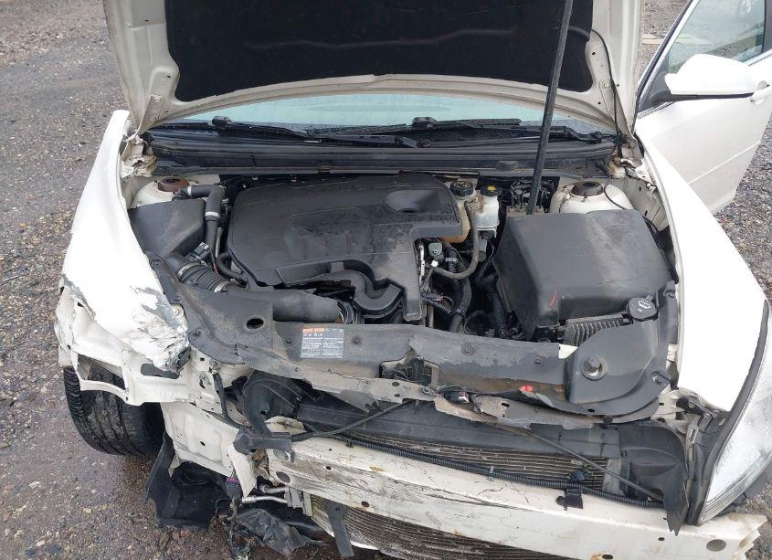 Photo 10 of 2011 Chevrolet Malibu 2LT (VIN 1G1ZD5E15BF384215)