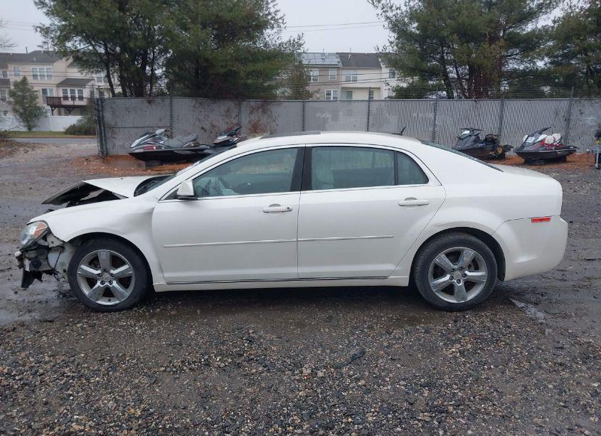 Photo 14 of 2011 Chevrolet Malibu 2LT (VIN 1G1ZD5E15BF384215)