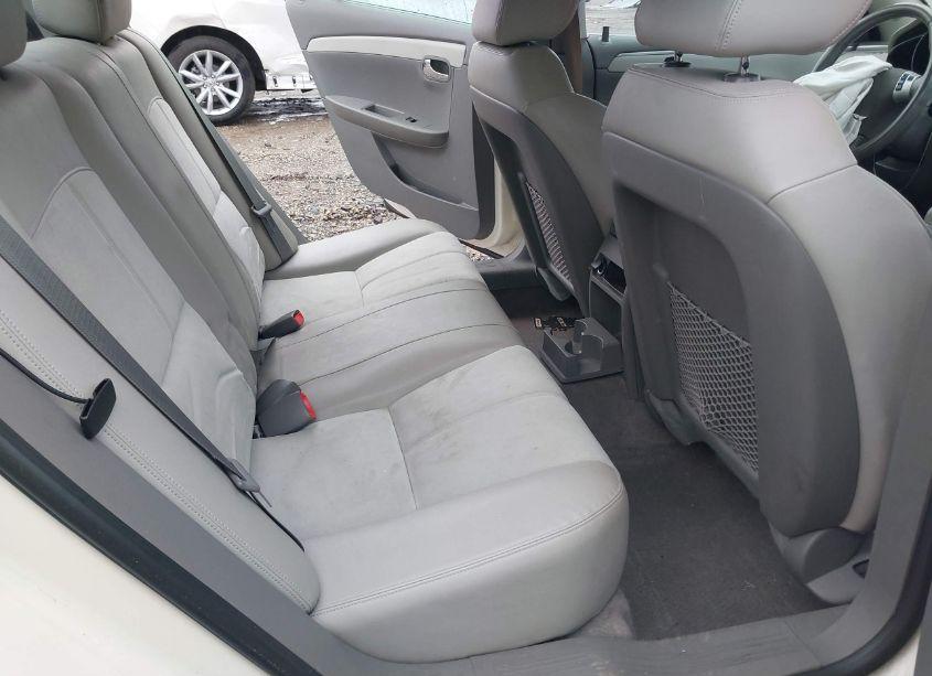 Photo 8 of 2011 Chevrolet Malibu 2LT (VIN 1G1ZD5E15BF384215)