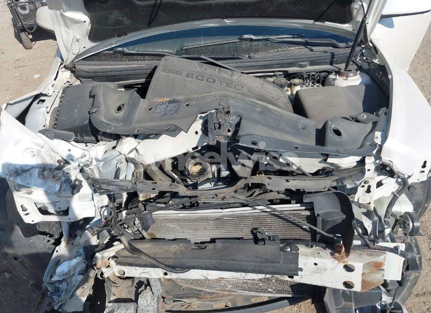 Photo 10 of 2011 Chevrolet Malibu 2LT (VIN 1G1ZD5E16BF354141)