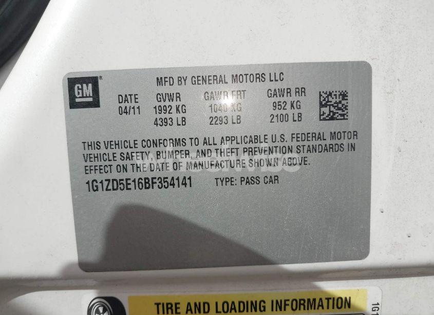 Photo 9 of 2011 Chevrolet Malibu 2LT (VIN 1G1ZD5E16BF354141)