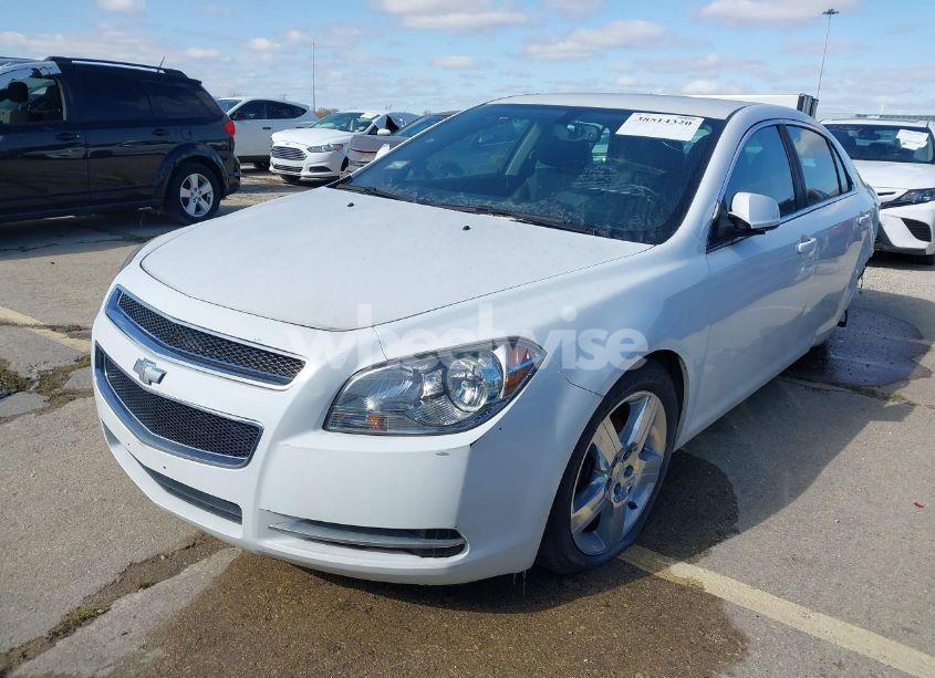 Photo 2 of 2011 Chevrolet Malibu 2LT (VIN 1G1ZD5E17BF386774)