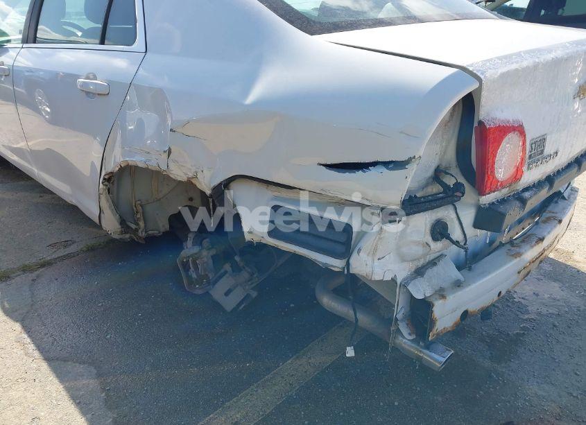 Photo 6 of 2011 Chevrolet Malibu 2LT (VIN 1G1ZD5E17BF386774)