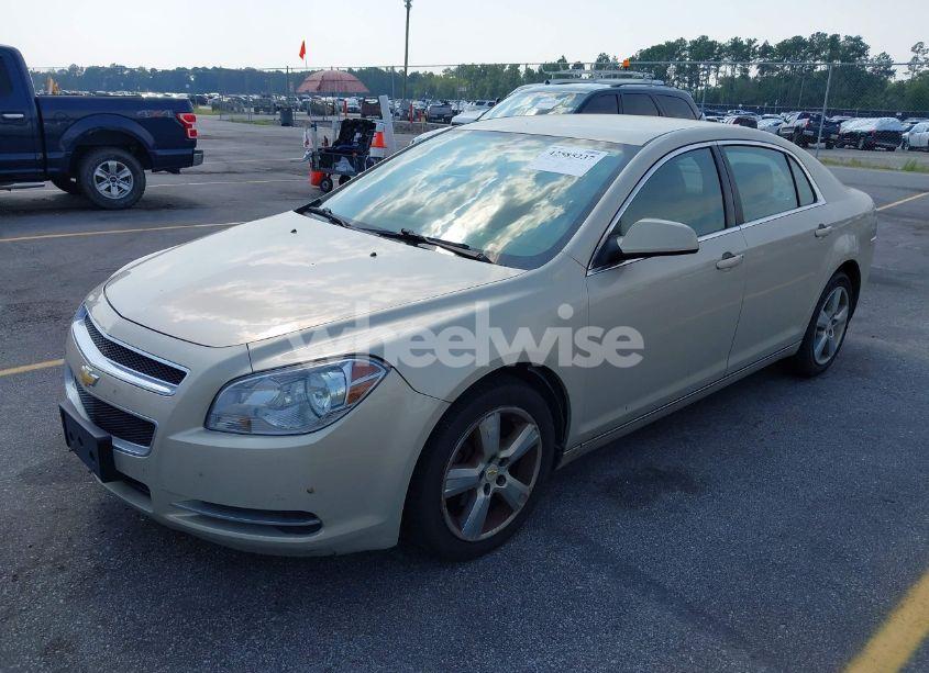 Photo 2 of 2011 Chevrolet Malibu 2LT (VIN 1G1ZD5E19BF289575)