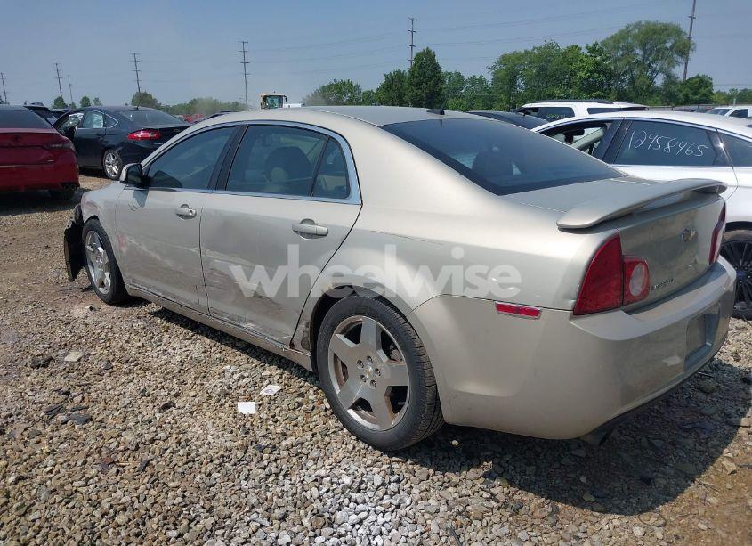 Photo 3 of 2010 Chevrolet Malibu LT (VIN 1G1ZD5E70AF302183)