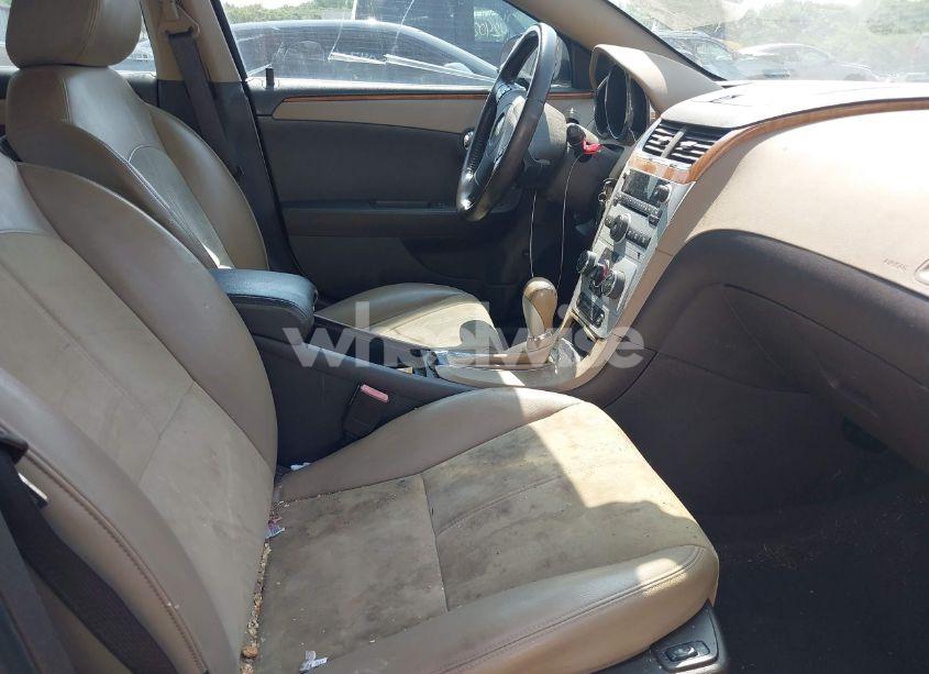 Photo 5 of 2010 Chevrolet Malibu LT (VIN 1G1ZD5E70AF302183)