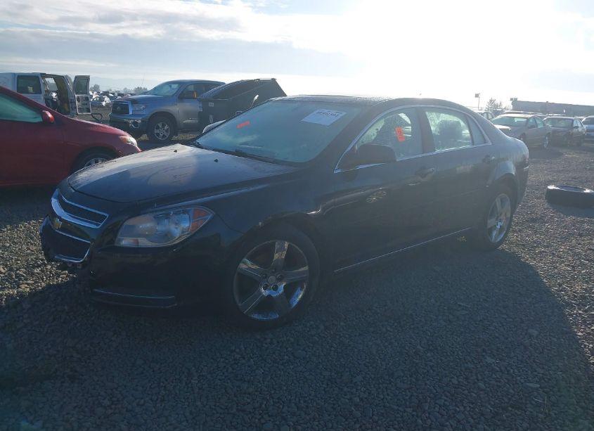 Photo 2 of 2011 Chevrolet Malibu 2LT (VIN 1G1ZD5E71BF105265)